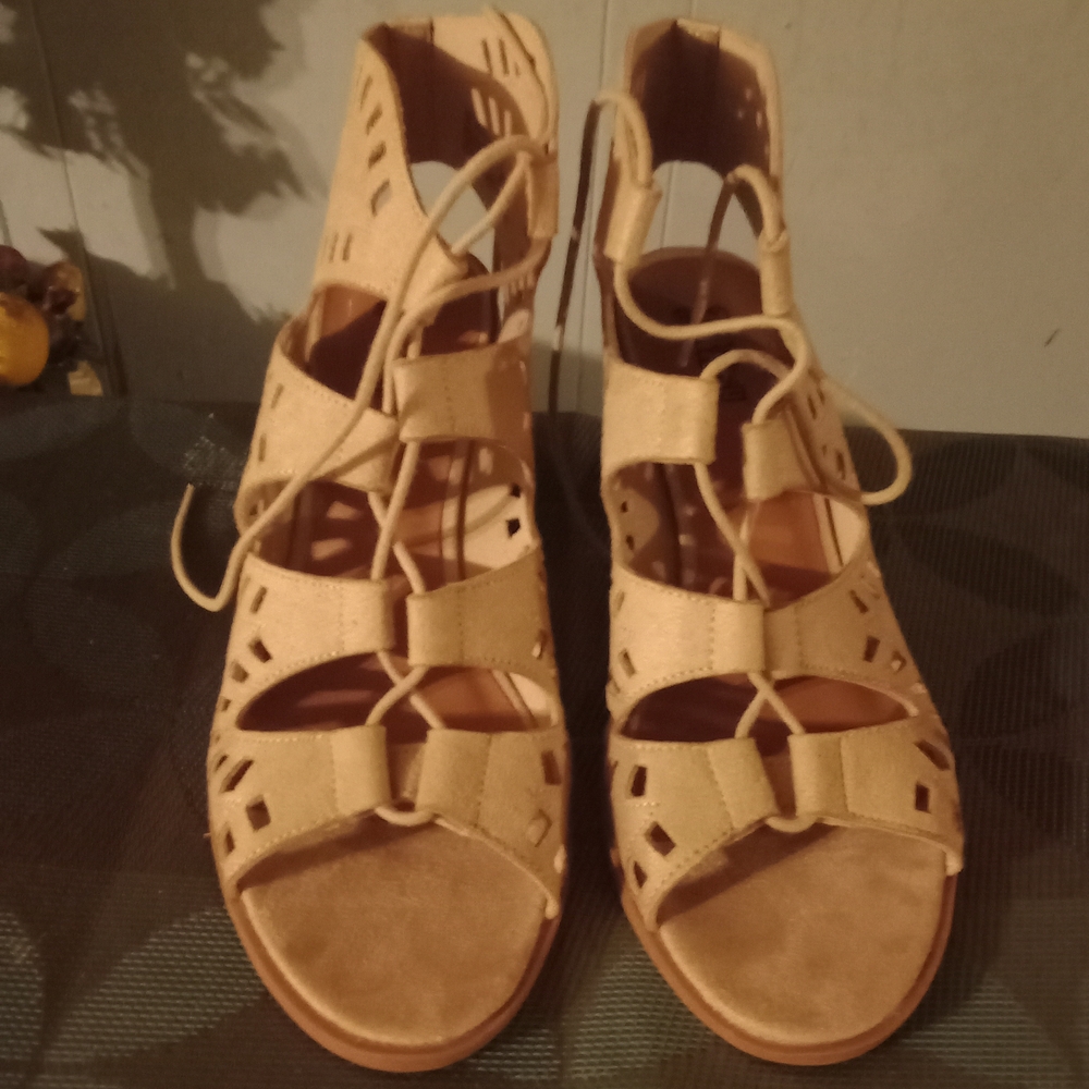 Women's Drash Tan Sandals